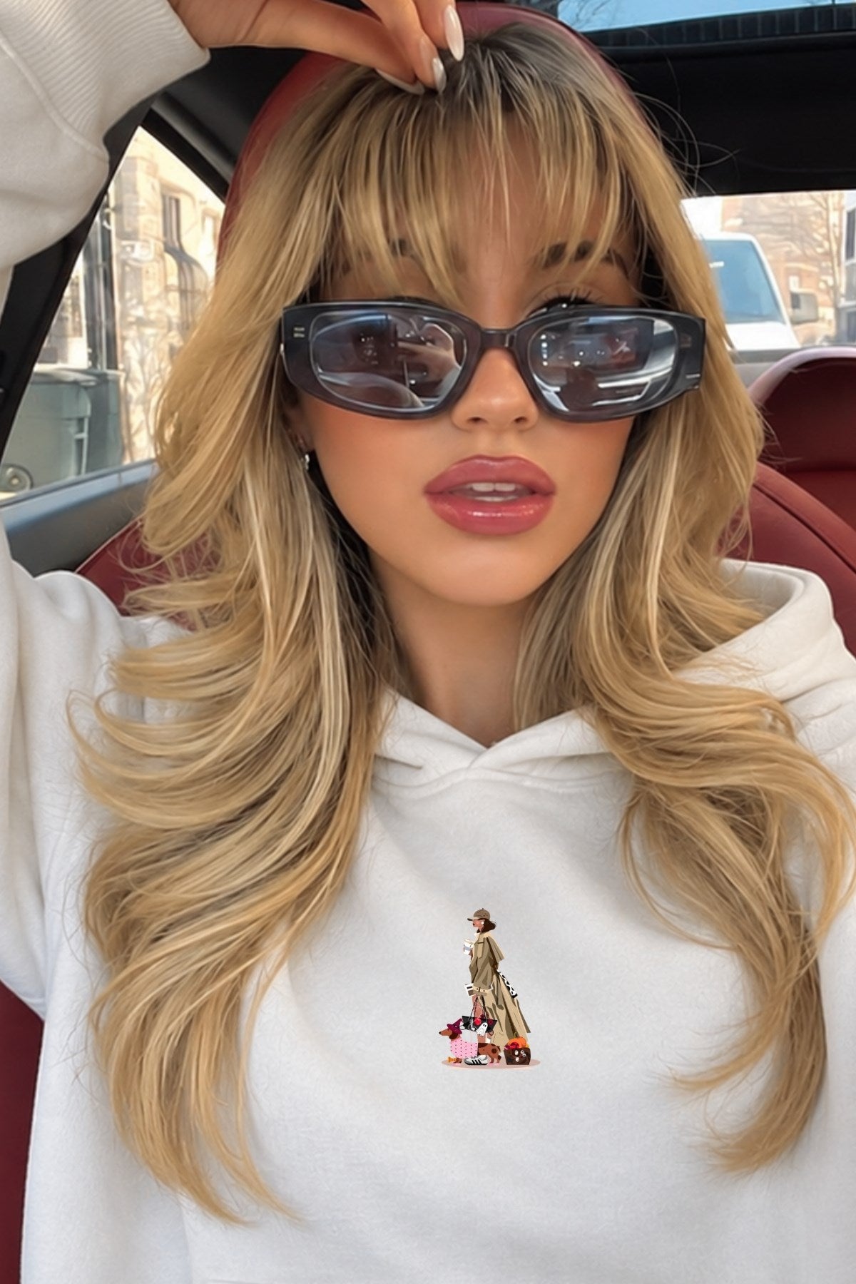 Kadın Oversize Hoodie City Walk Baskılı Beyaz – Kapüşonlu, Kanguru Cepli, 3 İplik Polar