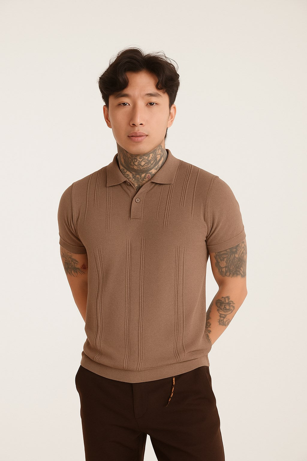 Erkek Kahve Polo Yaka Triko Tişört – Kısa Kollu, Yazlık Modern Slim Fit Örgü Model