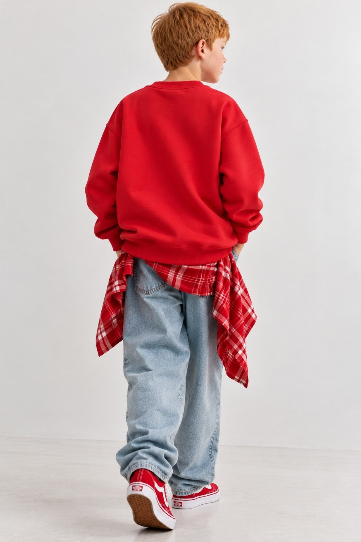 Erkek Çocuk Oversize Sweatshirt Basic Kırmzı – Bisiklet yaka, 3 iplik şardonlu polar