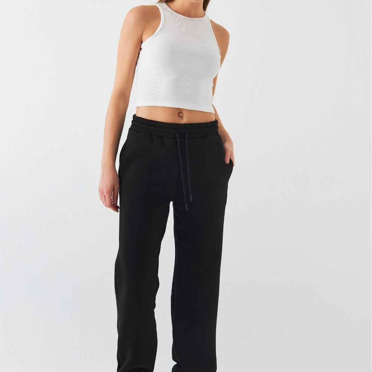 Oversize Unisex Eşofman Altı Siyah – 3 İplik Şardonlu, Paça-Bel Lastikli, Cepli, Modern Rahat Kesim