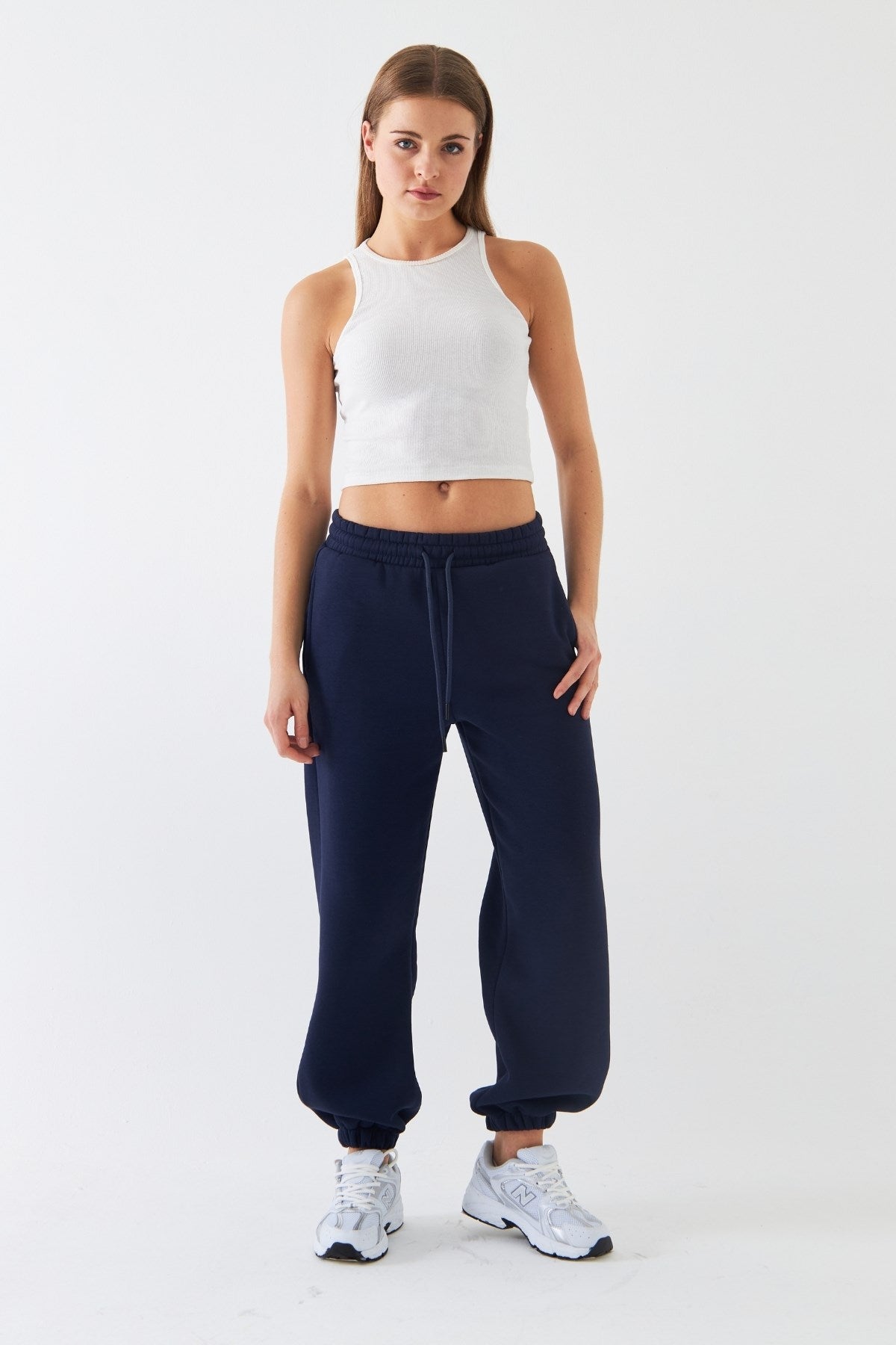 Oversize Unisex Eşofman Altı Lacivert – 3 İplik Şardonlu, Paça-Bel Lastikli, Cepli, Rahat Kesim