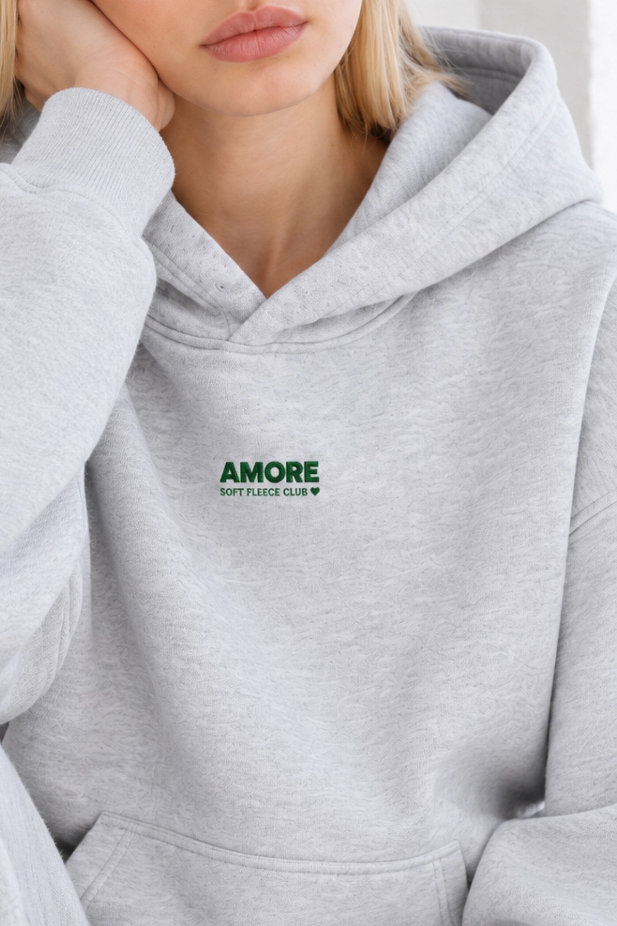Kadın Oversize Hoodie Amore Baskılı Gri Melanj – Kapüşonlu, Kanguru Cepli, 3 İplik Şardonlu Polar