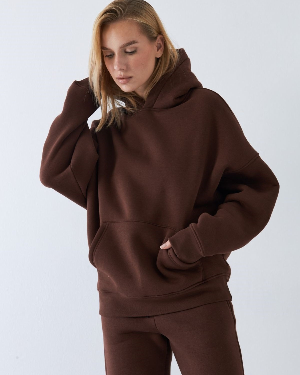 Oversize Unisex Sweatshirt Hoodie Kahverengi – Kapüşonlu, 3 İplik Şardonlu Polar, Kanguru Cepli, Basic