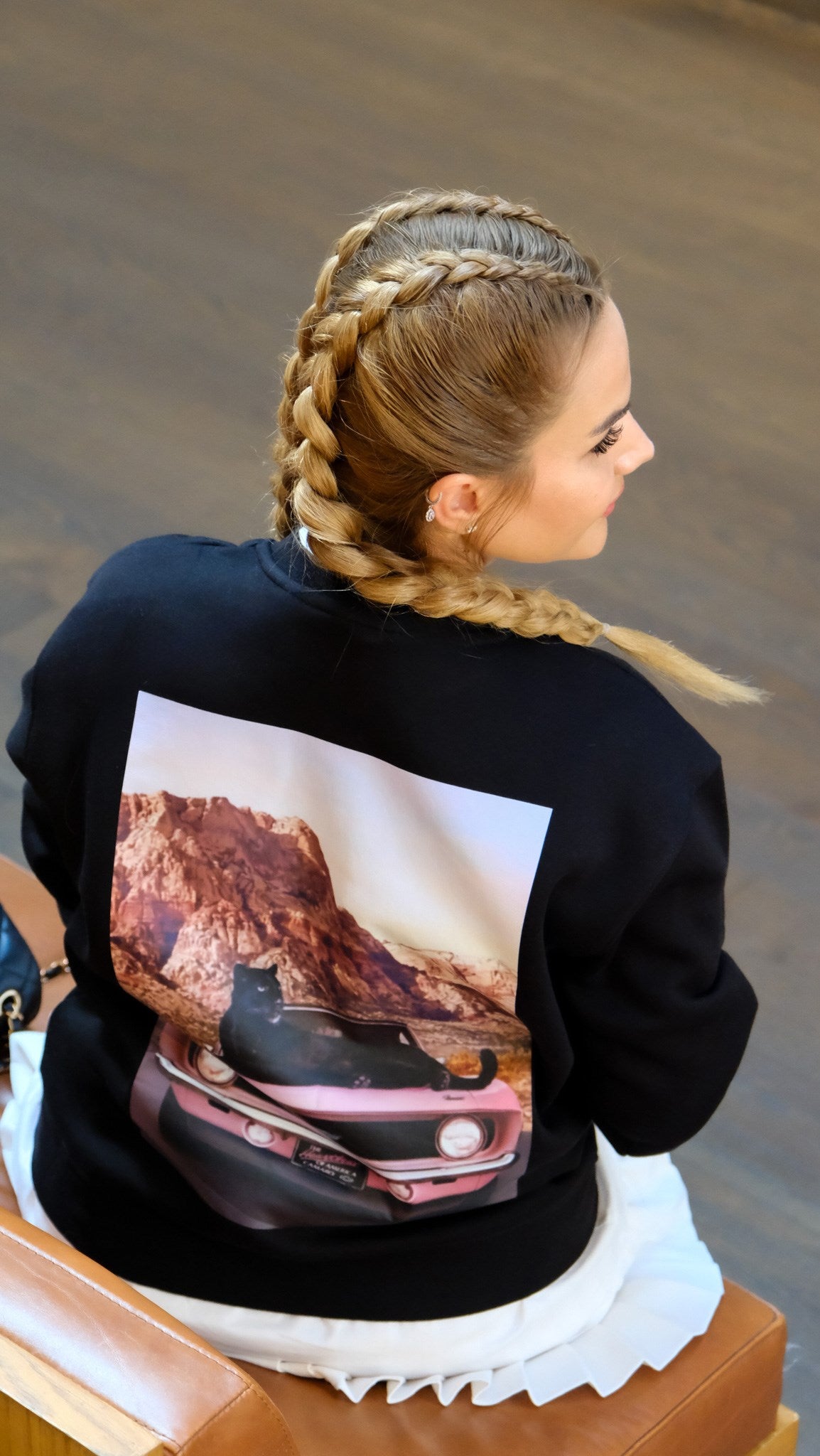 Unisex Oversize Sweatshirt Desert Panther Baskılı Siyah – Bisiklet Yaka, 3 İplik Şardonlu Polar