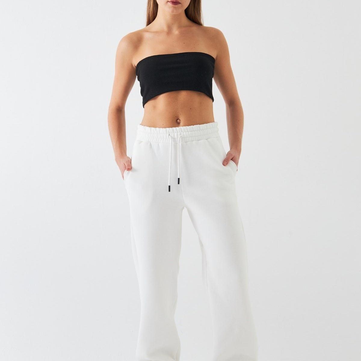 Oversize Unisex Eşofman Altı Beyaz – 3 İplik Şardonlu, Paça-Bel Lastikli, Cepli, Modern Rahat Kesim