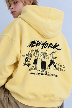 Erkek Çocuk Oversize Hoodie Sweatshirt DAY IN NYC Baskılı Sarı – Kapüşonlu, Cepli, 3 İplik Polar