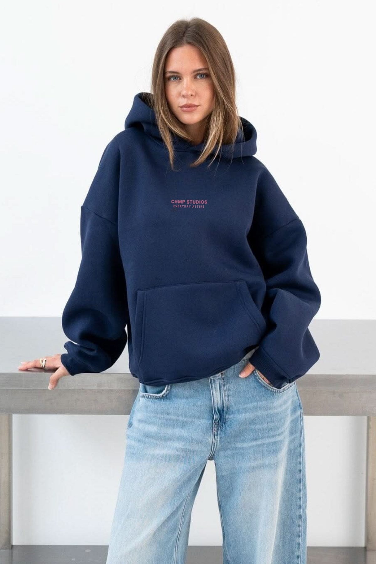 Kadın Oversize Sweatshirt Hoodie CHMP STUDIOS Lacivert – Kapüşonlu, 3 İplik Polar, Kanguru Cepli