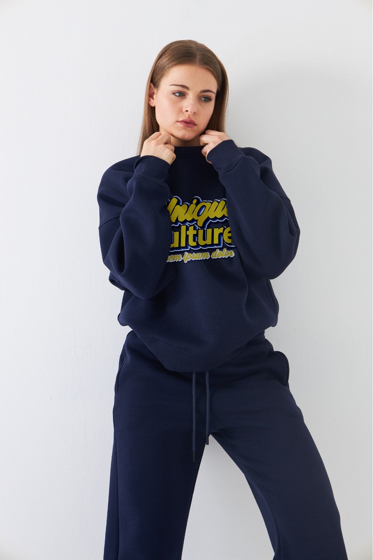 Kadın Oversize Sweatshirt Unique Culture Baskılı Lacivert – Bisiklet Yaka, 3 İplik Şardonlu Polar