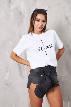 Relax Yazılı Oversize Beyaz Kadın T-Shirt