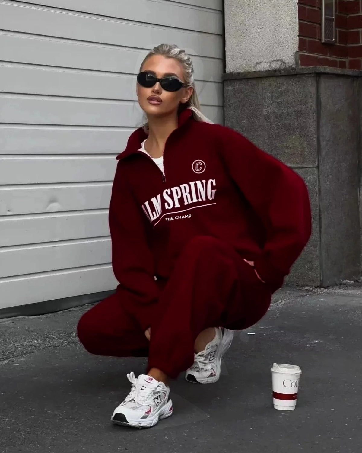 Kadın Bordo Yarım Fermuarlı Sweatshirt – Palm Spring Baskılı Oversize Spor Şehir Stili  Alternatifler: