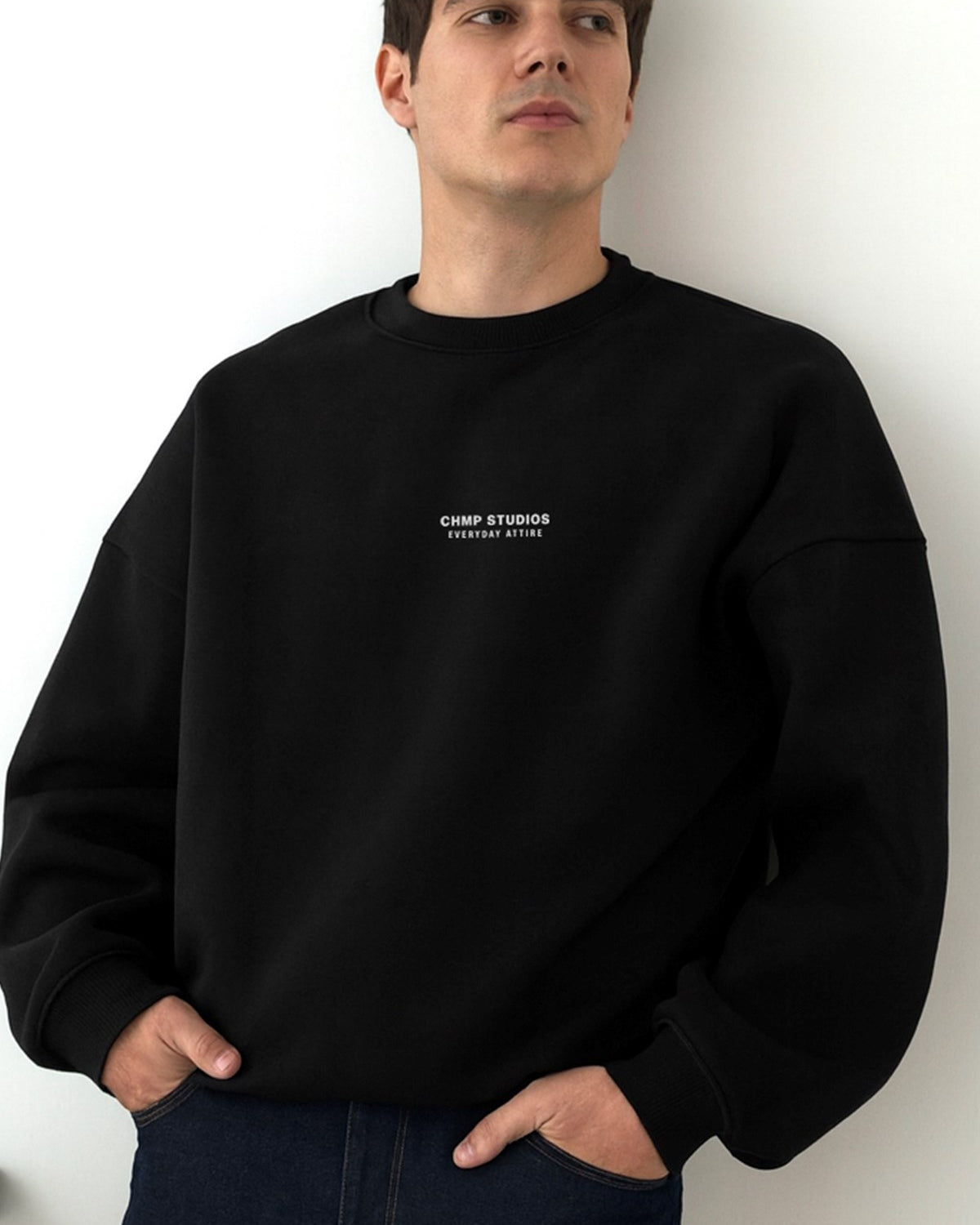 Erkek Oversize Sweatshirt CHMP STUDIOS Siyah – Bisiklet Yaka, 3 İplik Şardounlu Polar