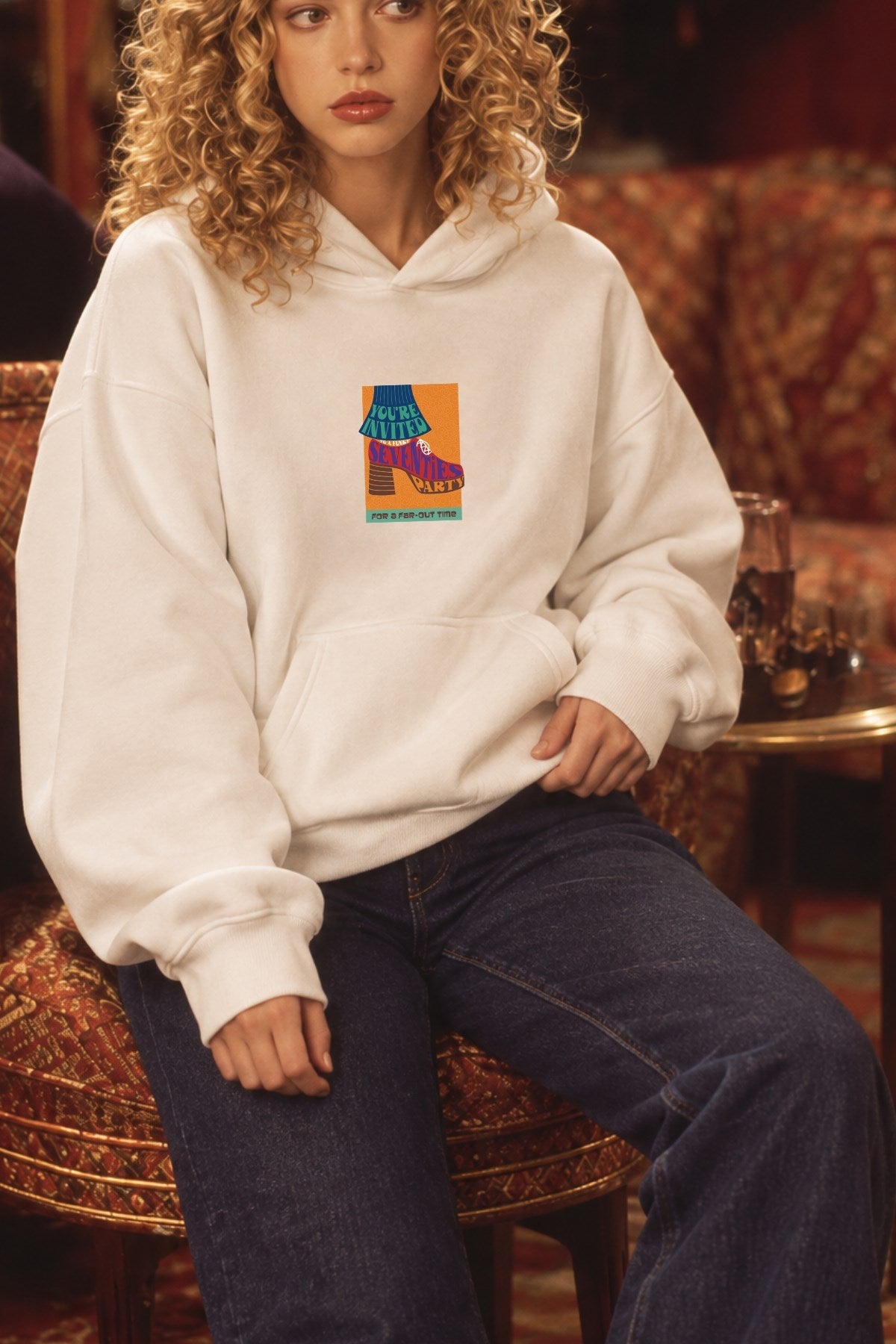 Kadın Oversize Hoodie Seventies Party Baskılı Beyaz - Kapüşonlu, Kanguru Cepli, 3 İplik Polar
