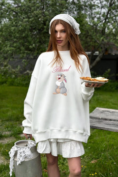 Kadın Oversize Sweatshirt Elbise Blessed Bunny Baskılı Beyaz – Bisiklet Yaka, 3 İplik Şardonlu Polar
