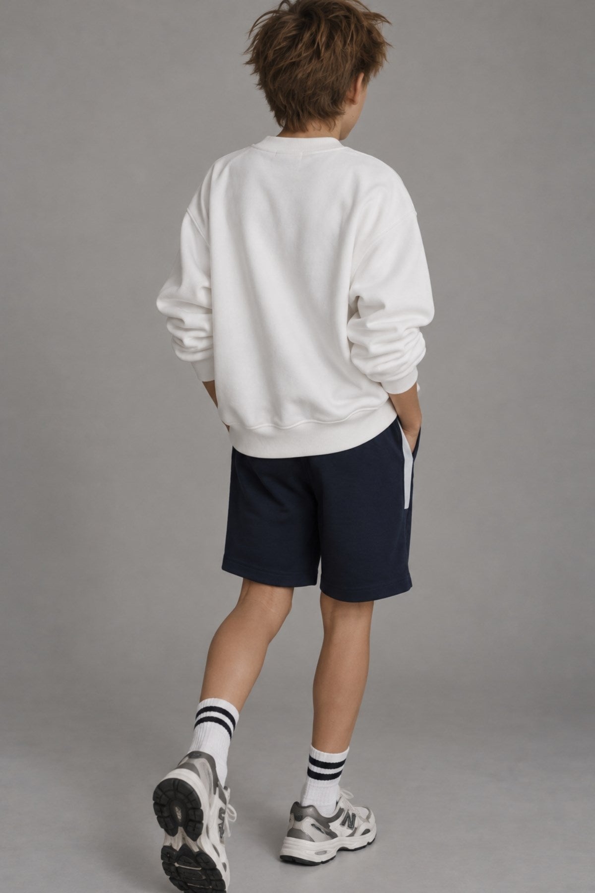 Erkek Çocuk Oversize Sweatshirt Basic Beyaz – Bisiklet yaka, 3 iplik şardonlu polar