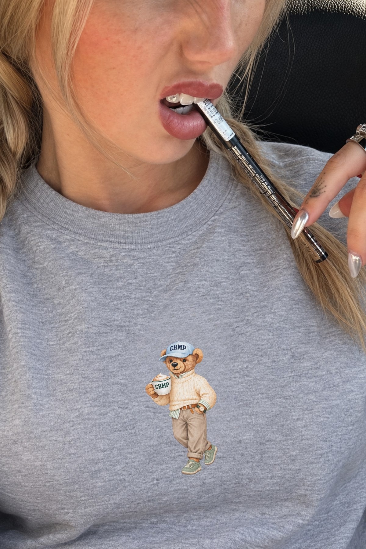 Kadın Relaxed Fit Sweatshirt Coffee Bear Baskılı Gri Melanj – Bisiklet Yaka, 3 İplik Şardonsuz