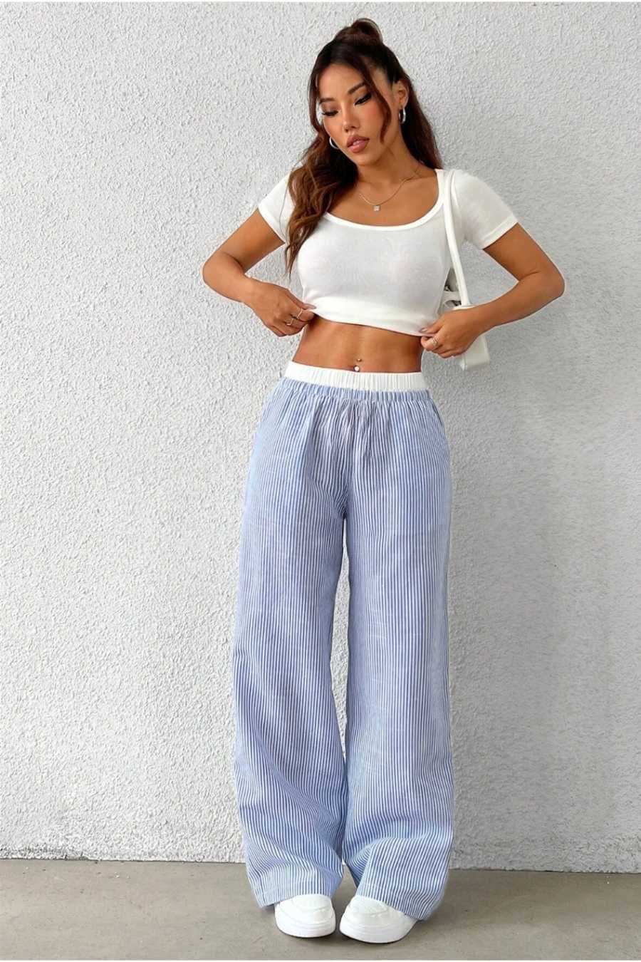 Kadın Mavi Çizgili Poplin Dokuma Pantolon – Yüksek Bel Lastikli Bol Paça Rahat Model