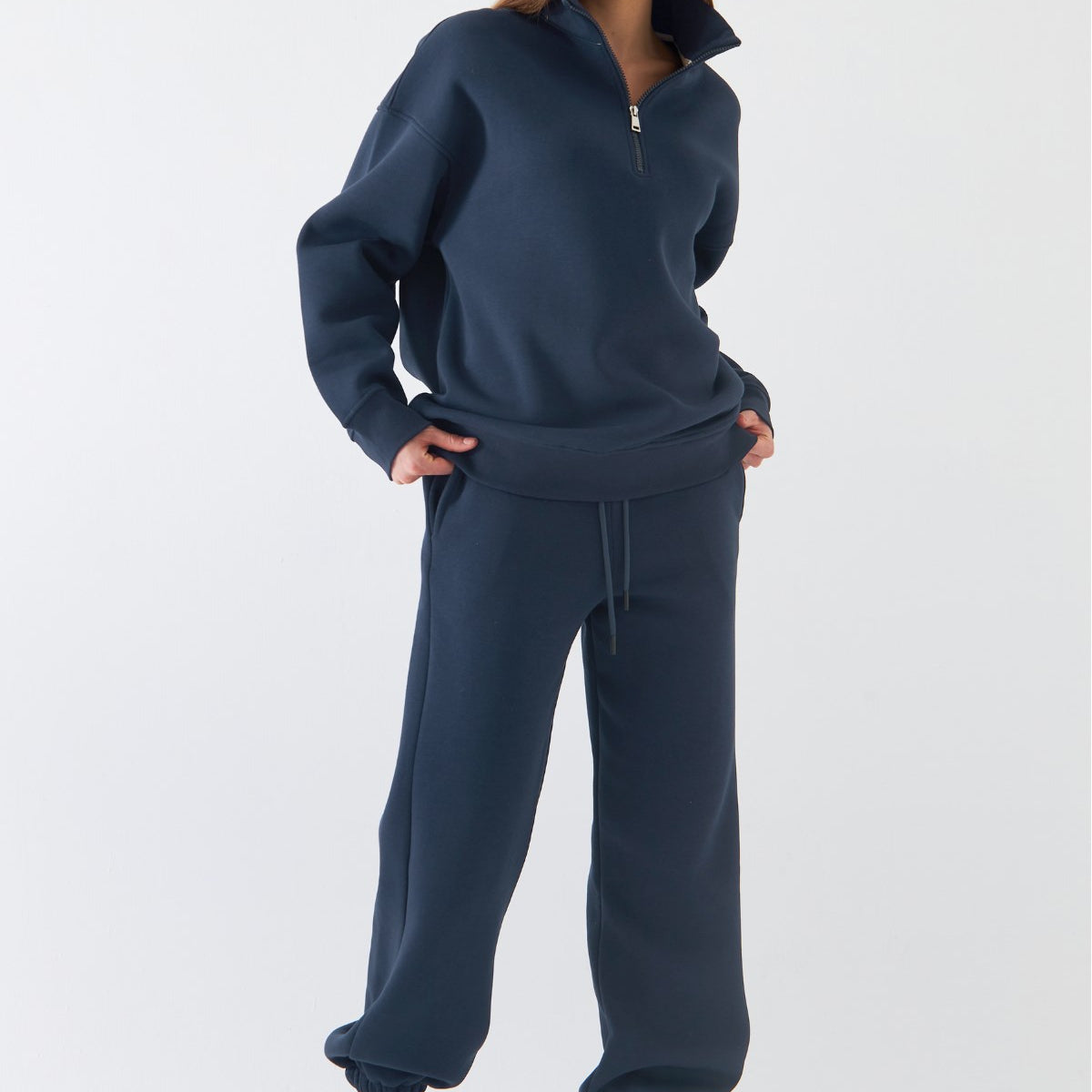 Unisex Oversize Eşofman Takımı Basic Marine – Fermuarlı Dik Yaka, Lastikli Paça, 3 İplik Polar