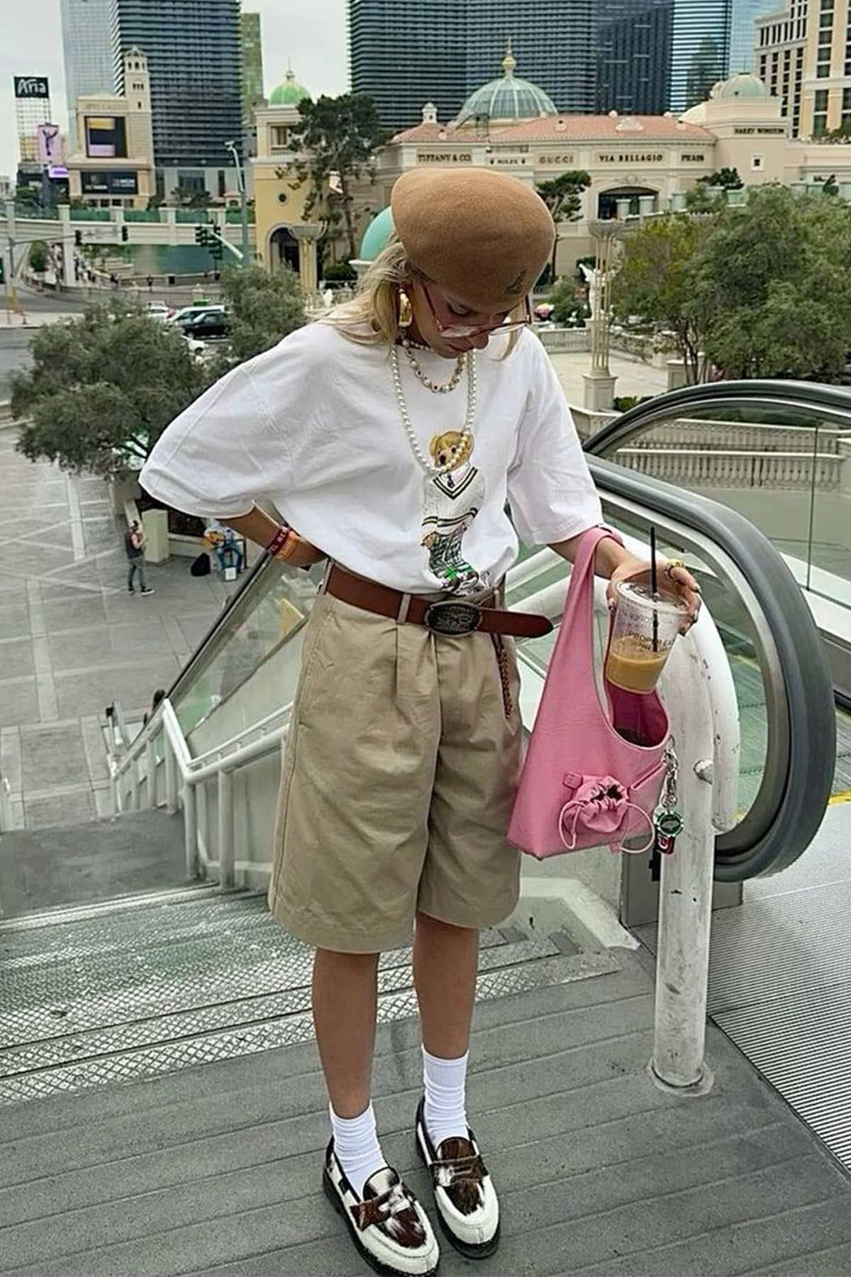 Kadın Preppy Ayıcık Baskılı Beyaz Oversize Kolej Stili Tişört