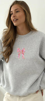 Kadın Oversize Sweatshirt Pembe Kurdele Baskılı Gri – Bisiklet Yaka, 3 İplik Şardonlu Polar