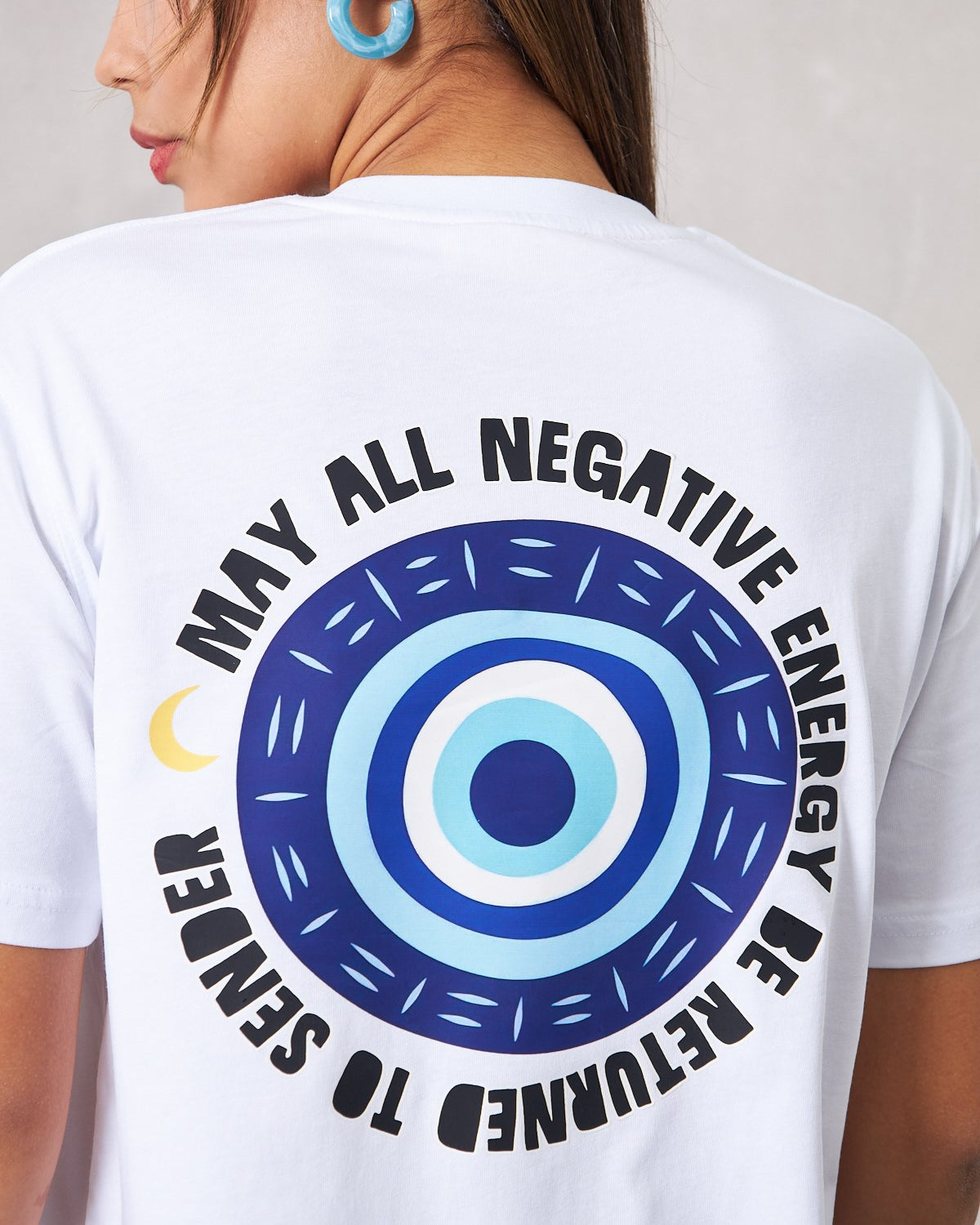 May All Negative Energy Yazılı Nazar Tasarım Beyaz Kadın T-Shirt