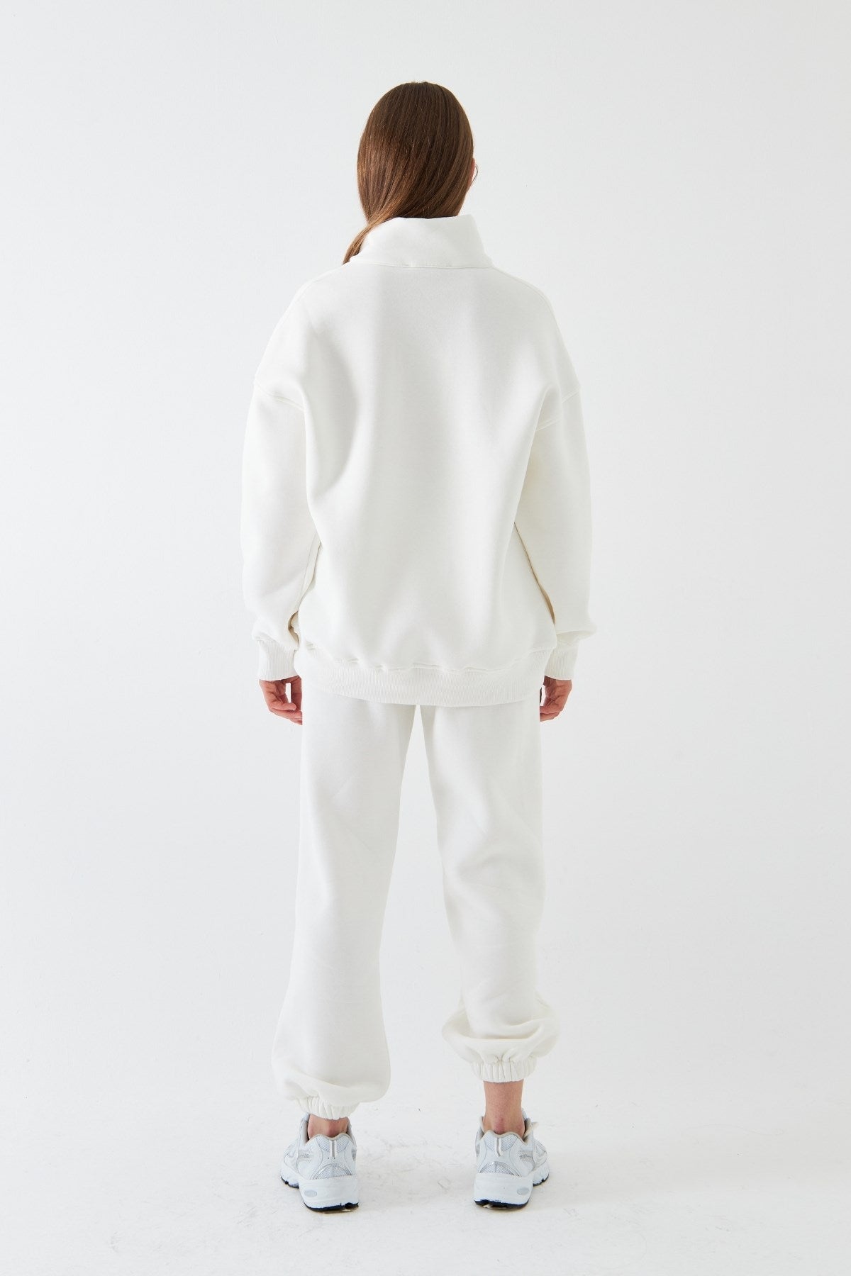 Unisex Oversize Sweatshirt Basic Beyaz – Yarım Fermuar Dik Yaka, 3 İplik Şardonlu Polar
