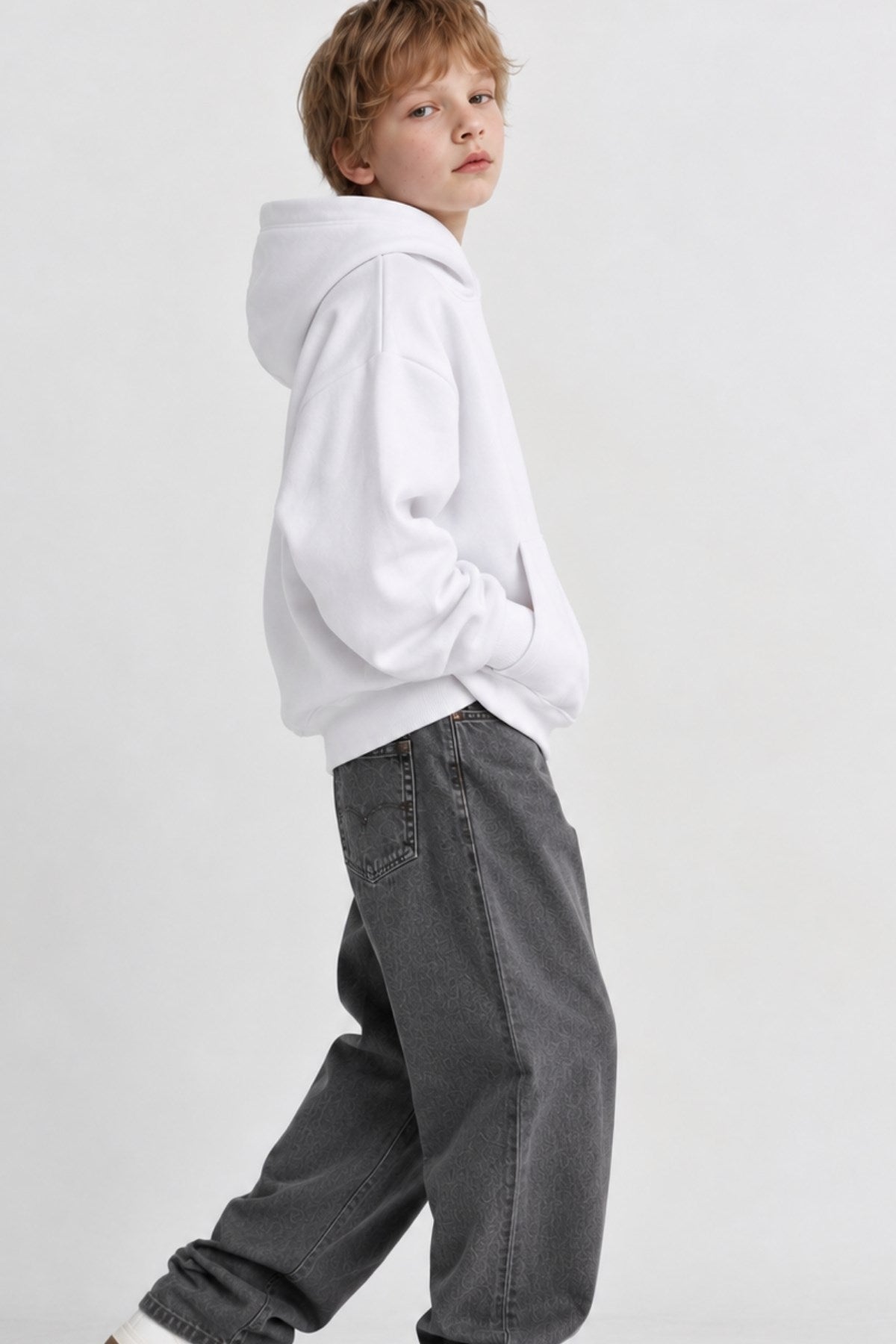 Erkek Çocuk Oversize Basic Hoodie Sweatshirt Beyaz – Kapüşonlu, Kanguru Cepli, 3 İplik Polar