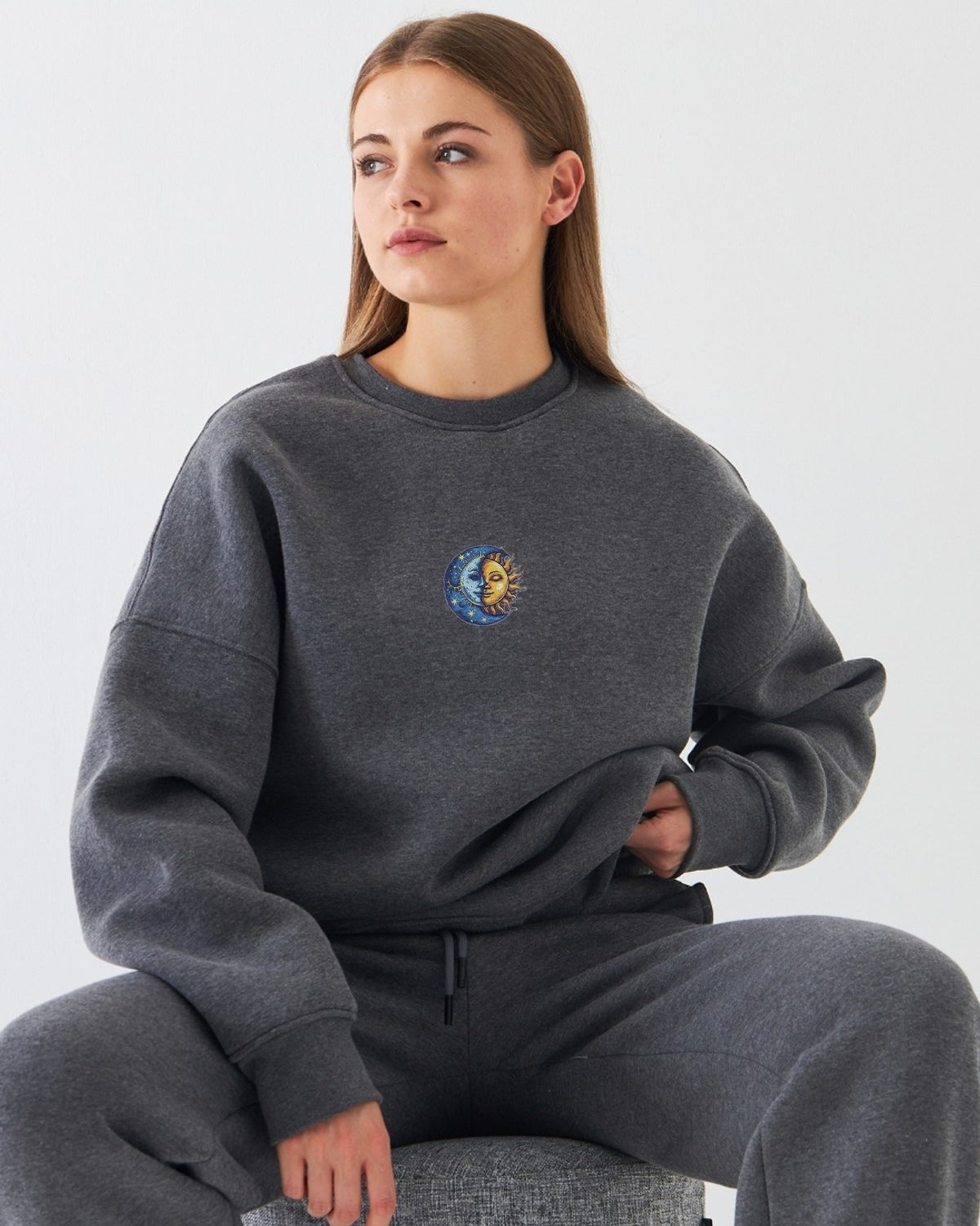 Kadın Oversize Sweatshirt Sun & Moon Baskılı Füme Melanj – Bisiklet Yaka, 3 İplik Şardonlu Polar