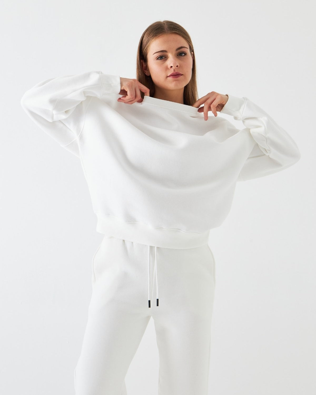 Unisex Oversize Sweatshirt Basic Beyaz – Bisiklet Yaka, 3 İplik Şardonlu Polar
