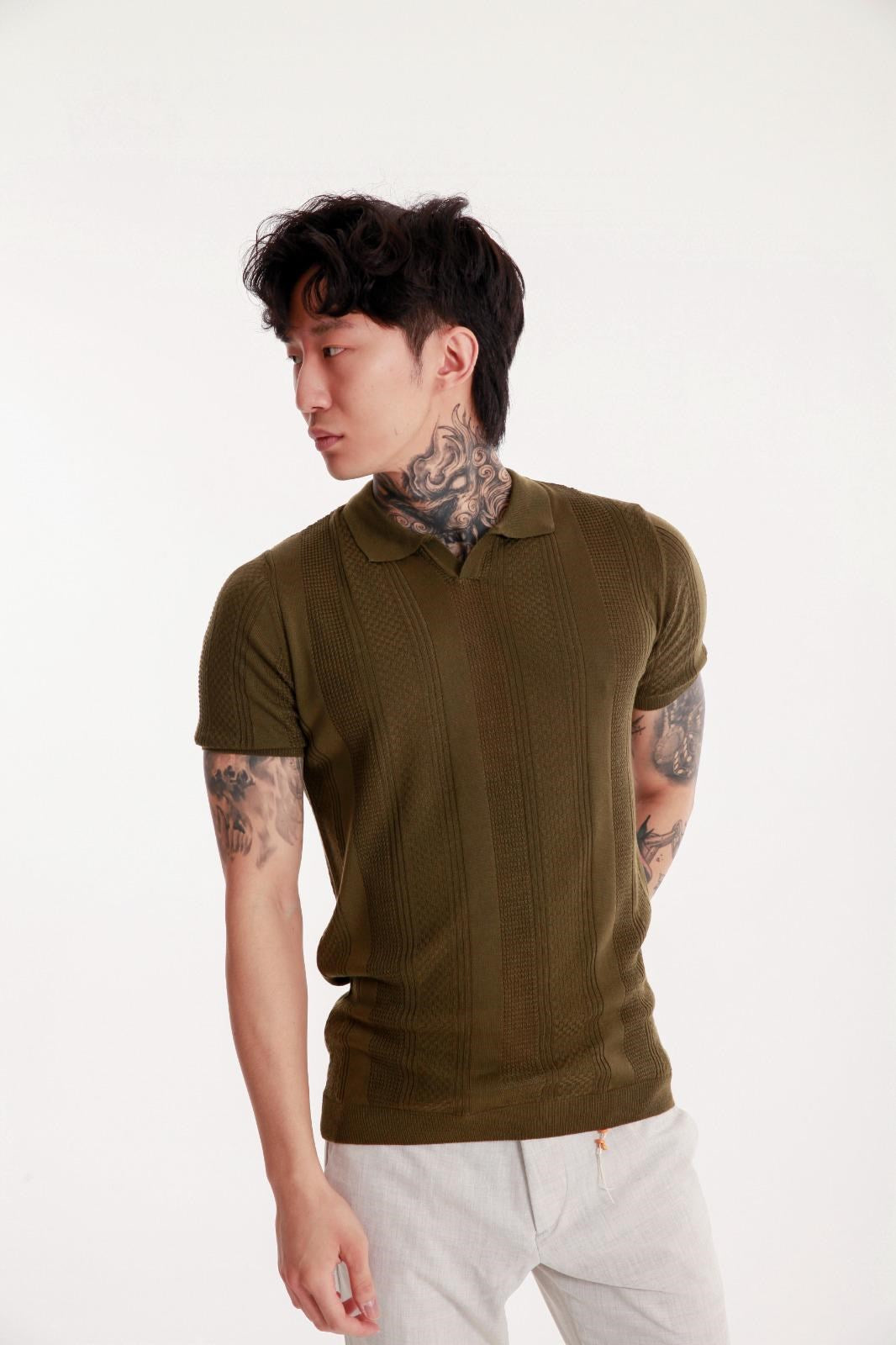 Erkek Haki Polo Yaka Triko Tişört – Kısa Kollu, Modern Slim Fit, Yazlık Örgü Dokulu Model
