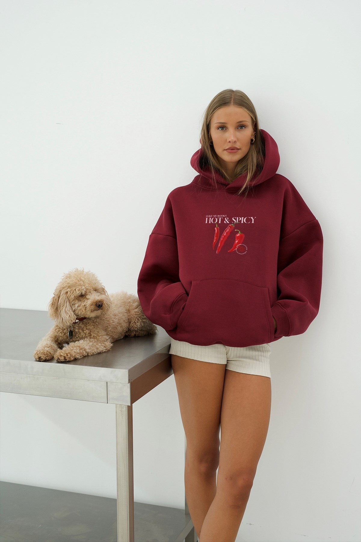 Kadın Oversize Sweatshirt Hoodie Hot & Spicy Baskılı Bordo – Kapüşonlu, 3 İplik Şardonlu Polar