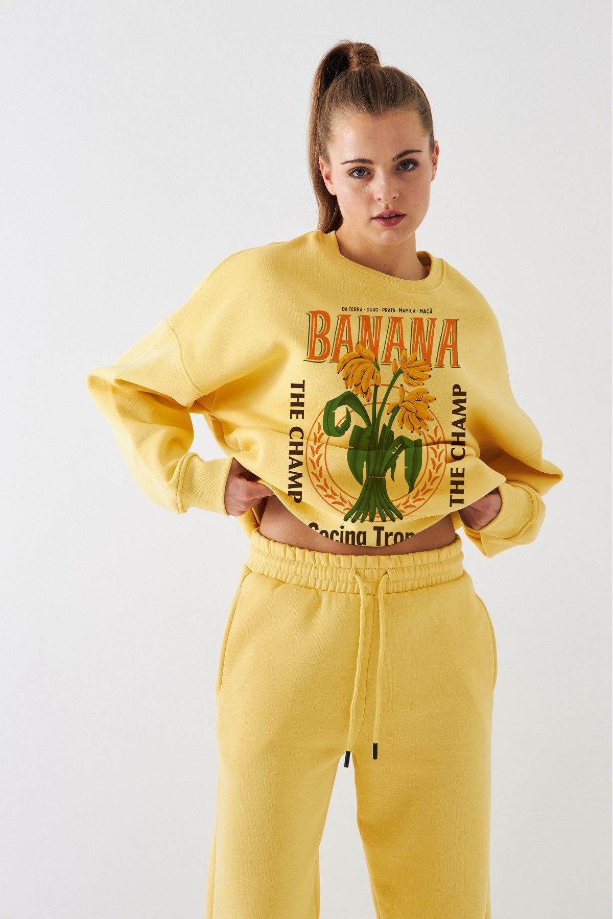 Kadın Oversize Sweatshirt Banana Tropical Baskılı Sarı – Bisiklet Yaka, 3 İplik Şardonlu Polar