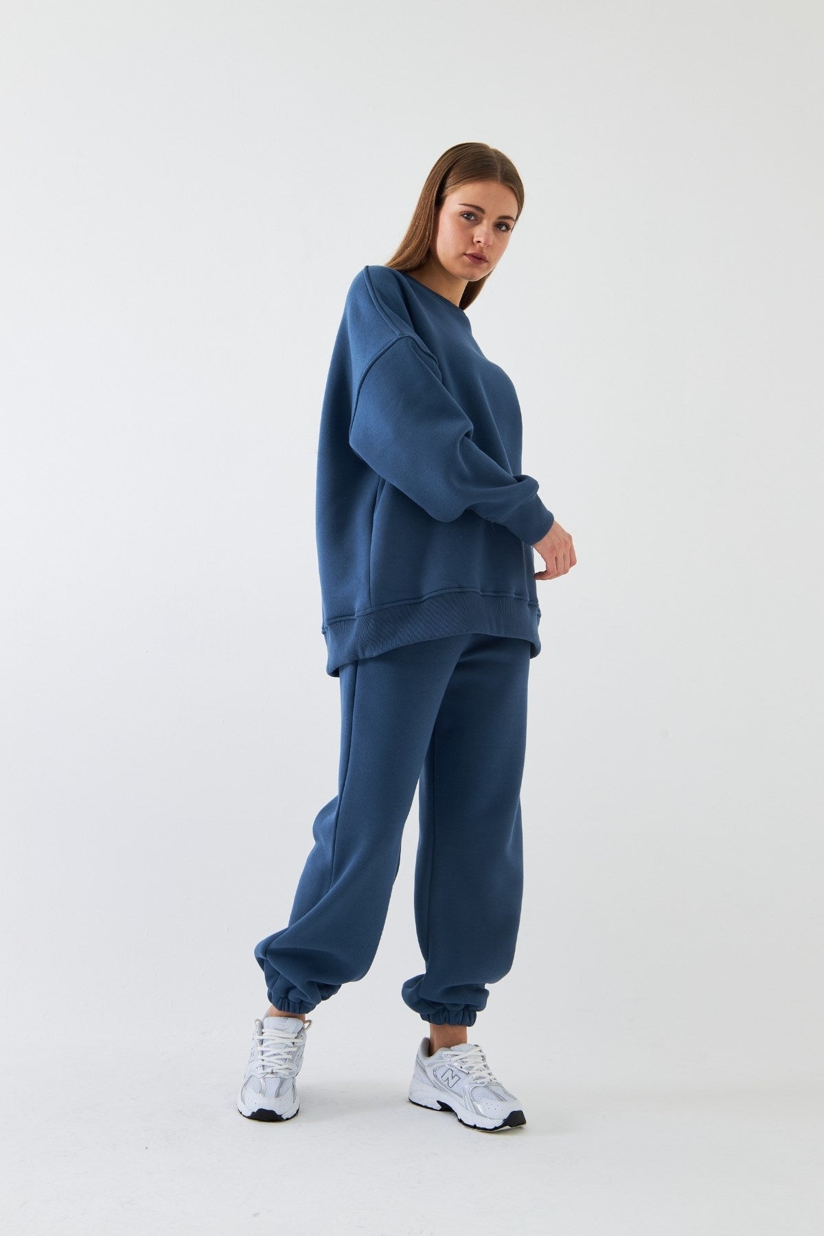 Unisex Oversize Eşofman Takımı Basic Marine – Bisiklet Yaka, Lastikli Paça, 3 İplik Şardonlu Polar