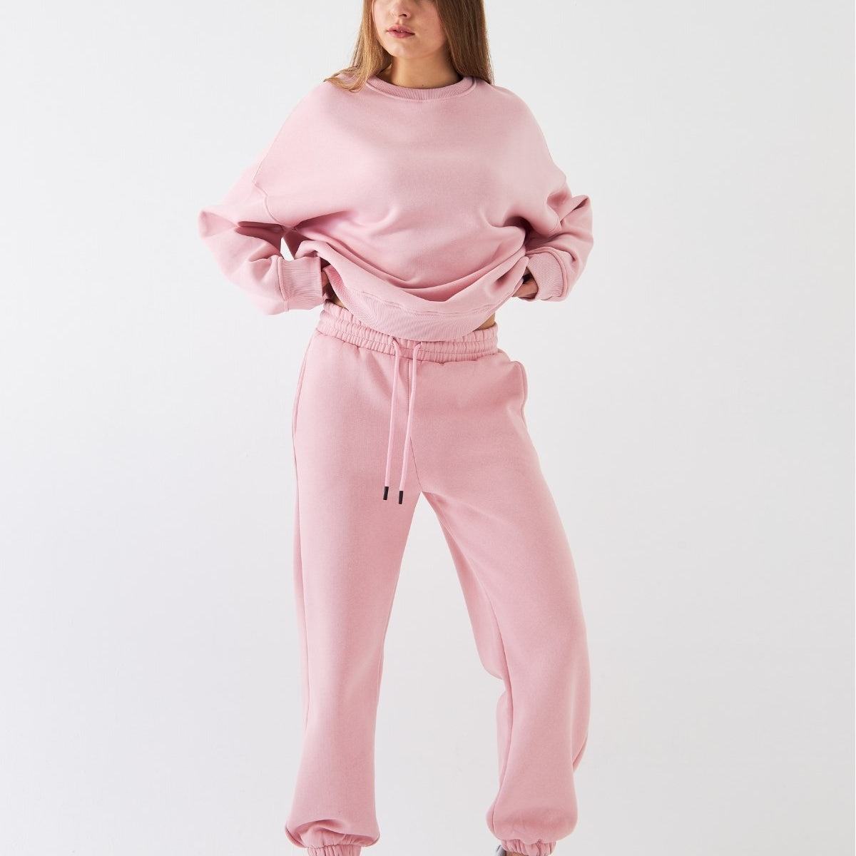 Unisex Oversize Eşofman Takımı Basic Pembe – Bisiklet Yaka, Lastikli Paça, 3 İplik Şardonlu Polar