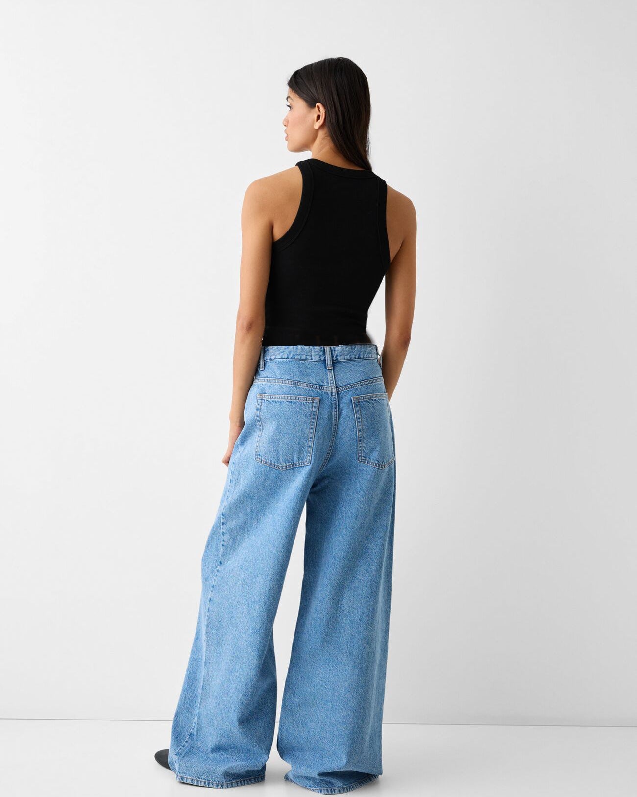 Halter Yaka Fitilli Siyah Kadın Atlet 