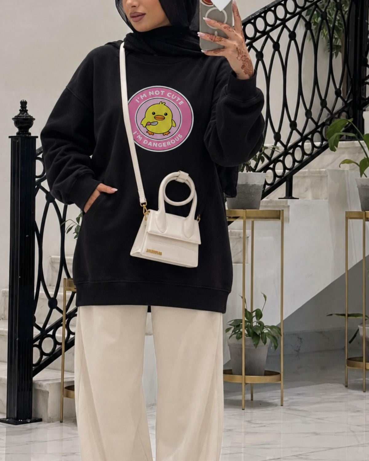 Kadın Oversize Sweatshirt Elbise Dangerous Chick Baskılı Siyah – Uzun Boy, 3 İplik Şardonlu Polar