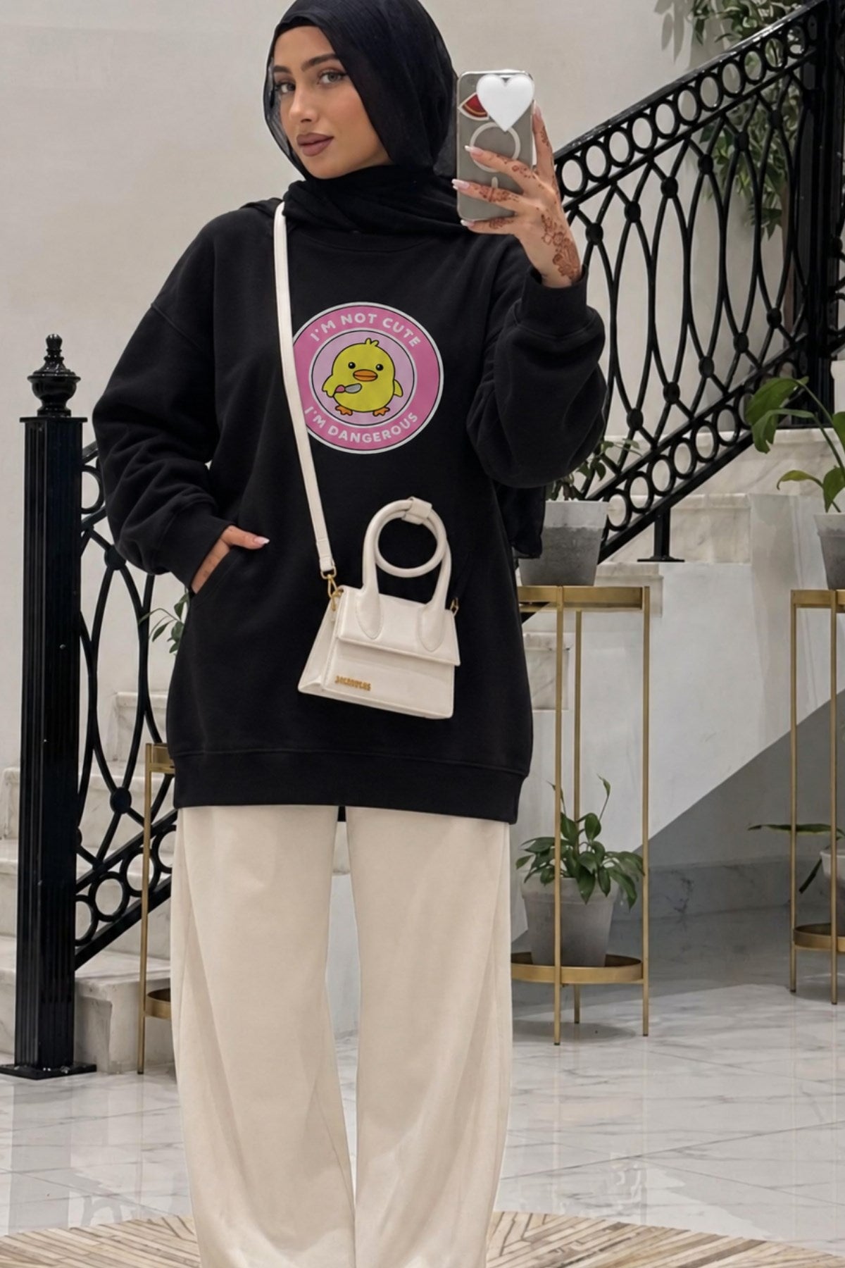 Kadın Oversize Sweatshirt Elbise Dangerous Chick Baskılı Siyah – Uzun Boy, 3 İplik Şardonlu Polar