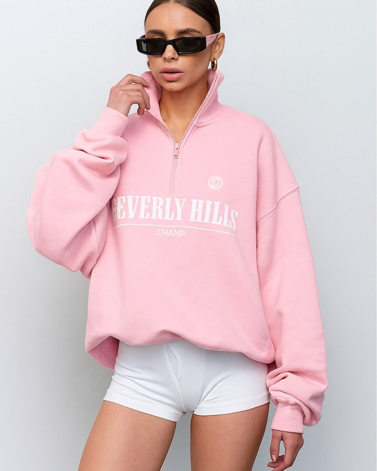 Kadın Pembe Beverly Hills Yazılı Yarım Fermuarlı Oversize Sweatshirt – Şık Spor Yarım Balıkçı Yaka
