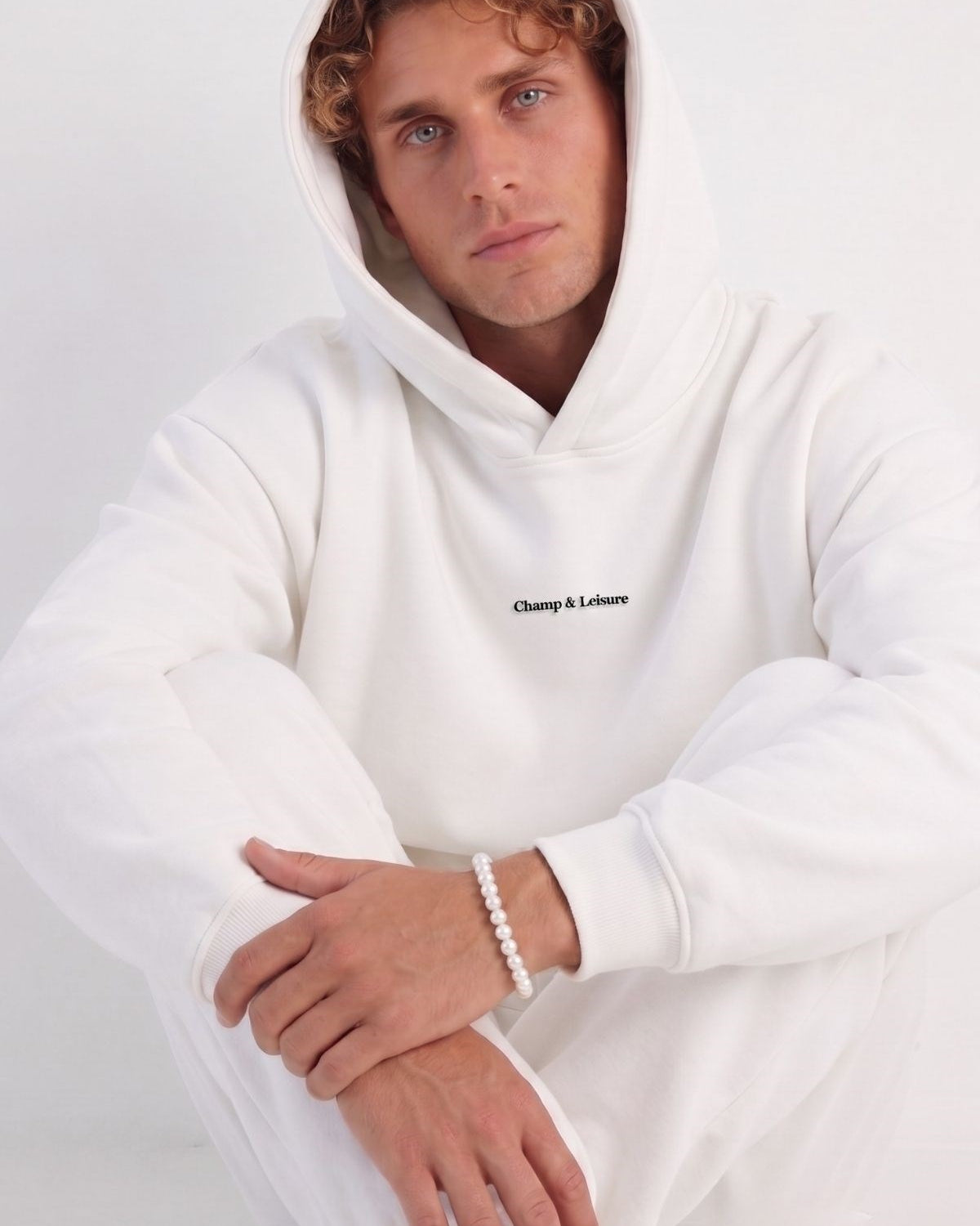 Unisex Oversize Eşofman Takımı Champ & Leisure Baskılı Beyaz – 3 İplik, Kapüşonlu Üst, Lastikli Alt