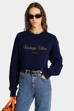 Kadın Oversize Sweatshirt Vintage Vibes Baskılı Lacivert – Bisiklet Yaka, 3 İplik Şardonlu Polar
