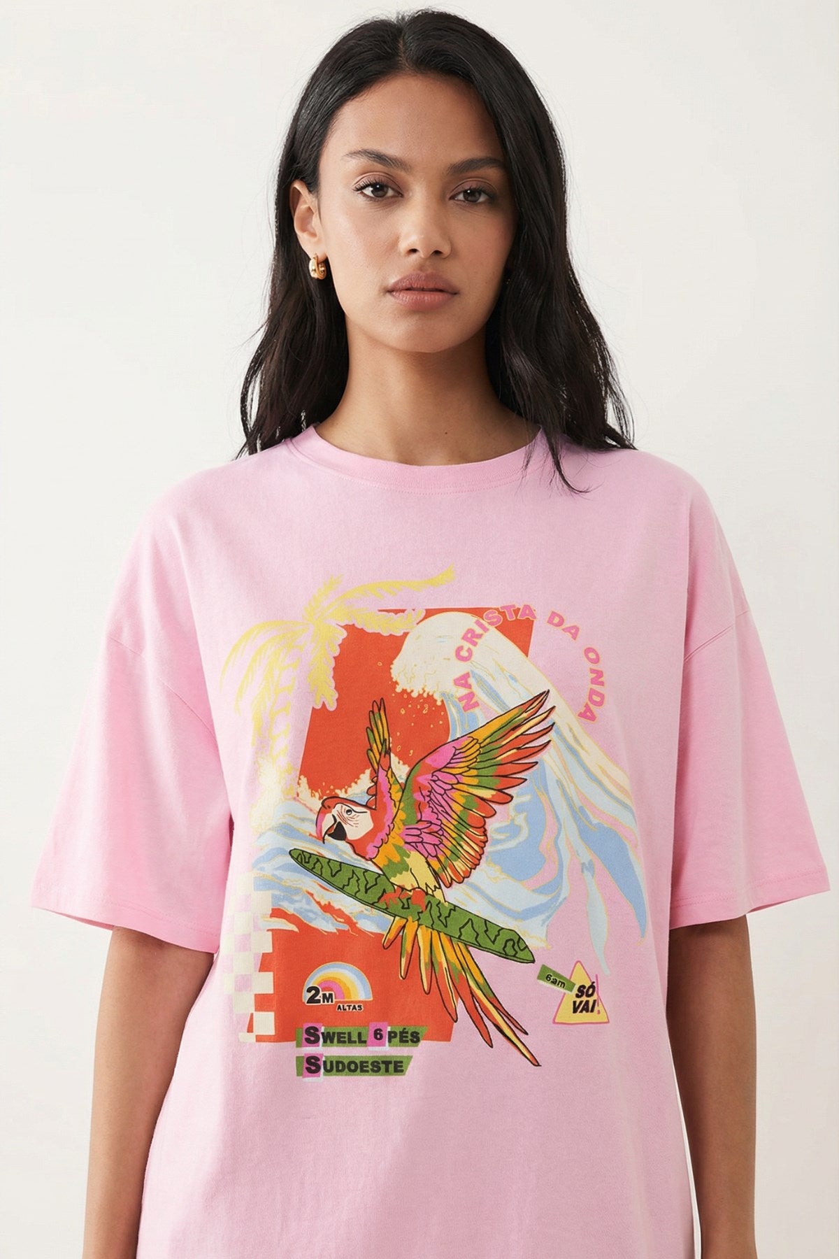 Kadın Oversize Tişört Costa Parrot Baskılı Pembe – Bisiklet Yaka, Rahat Kalıp, %100 Pamuk