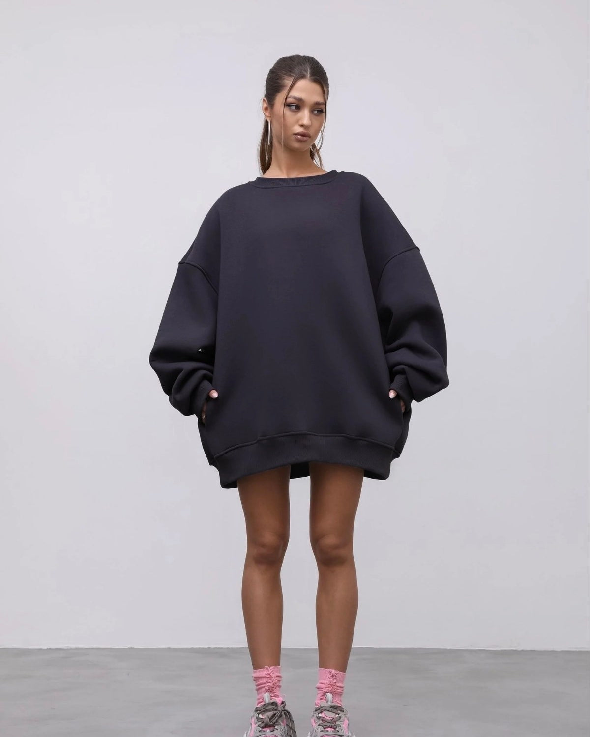 Kadın Oversize Sweatshirt Elbise Basic Füme – Bisiklet Yaka, 3 İplik Şardonlu Polar