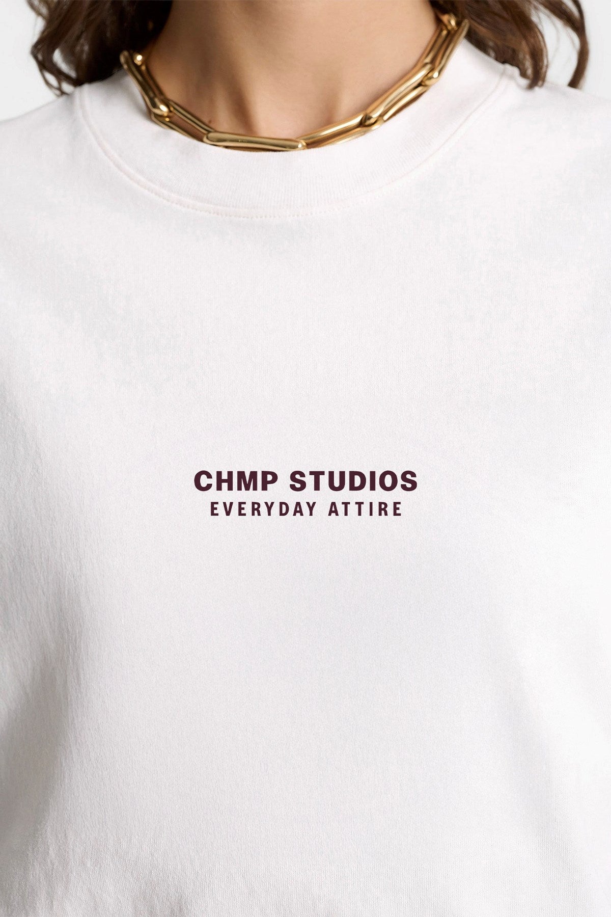 Kadın Oversize Tişört CHMP STUDIOS Baskılı Beyaz – Bisiklet Yaka, %100 Pamuk Compact Süprem 24/1