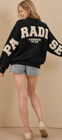 Kadın Oversize Sweatshirt Paradise Varsity Kabartma Baskılı Siyah – Bisiklet Yaka, 3 İplik Şardonlu Polar