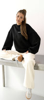 Kadın Oversize Sweatshirt AMORE Siyah – Bisiklet Yaka, 3 İplik Şardounlu Polar