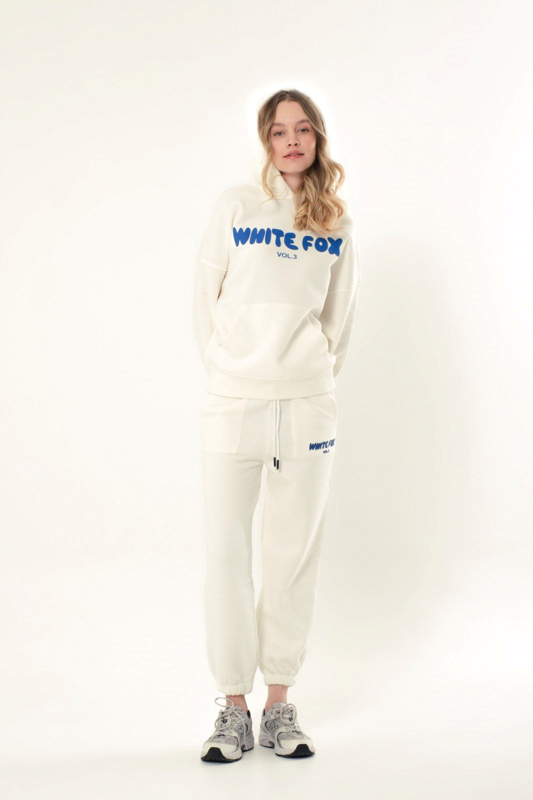 Kadın Oversize Kapüşonlu Sweatshirt ve Eşofman Takım Yüksek Rubber Baskı  Rahat ve Şık Tasarım