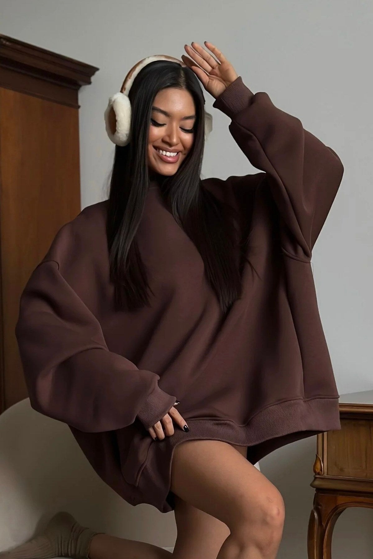 Kadın Oversize Sweatshirt Elbise Basic Kahverengi – Bisiklet Yaka, 3 İplik Şardonlu Polar