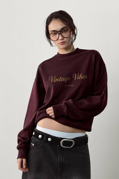 Kadın Oversize Sweatshirt Vintage Vibes Baskılı Bordo – Bisiklet Yaka, 3 İplik Şardonlu Polar