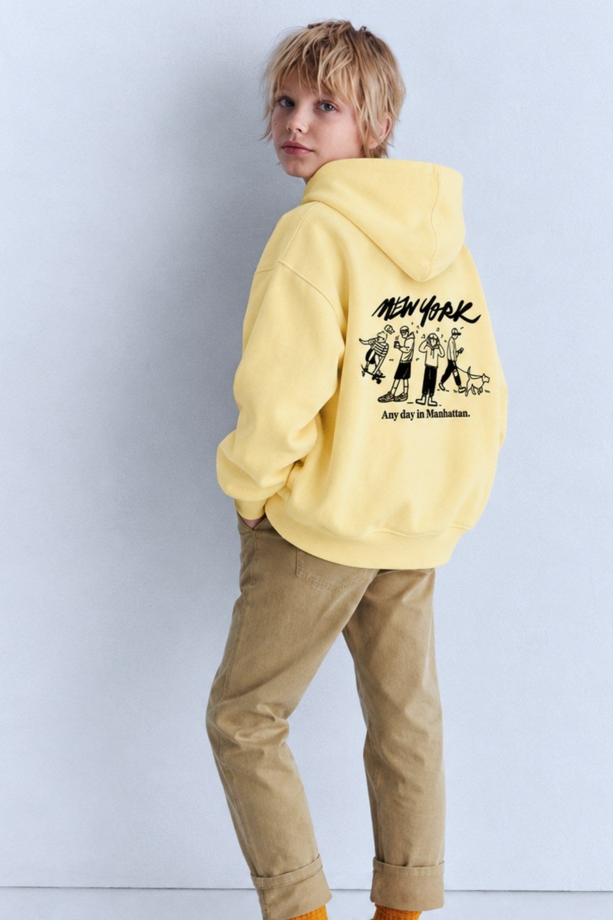 Erkek Çocuk Oversize Hoodie Sweatshirt DAY IN NYC Baskılı Sarı – Kapüşonlu, Cepli, 3 İplik Polar