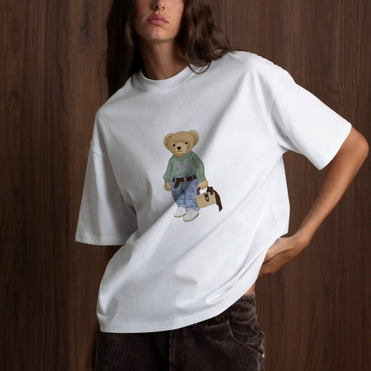 Kadın Oversize Tişört COZY Bear Baskılı Beyaz– %100 Pamuk Compact Süprem 24/1