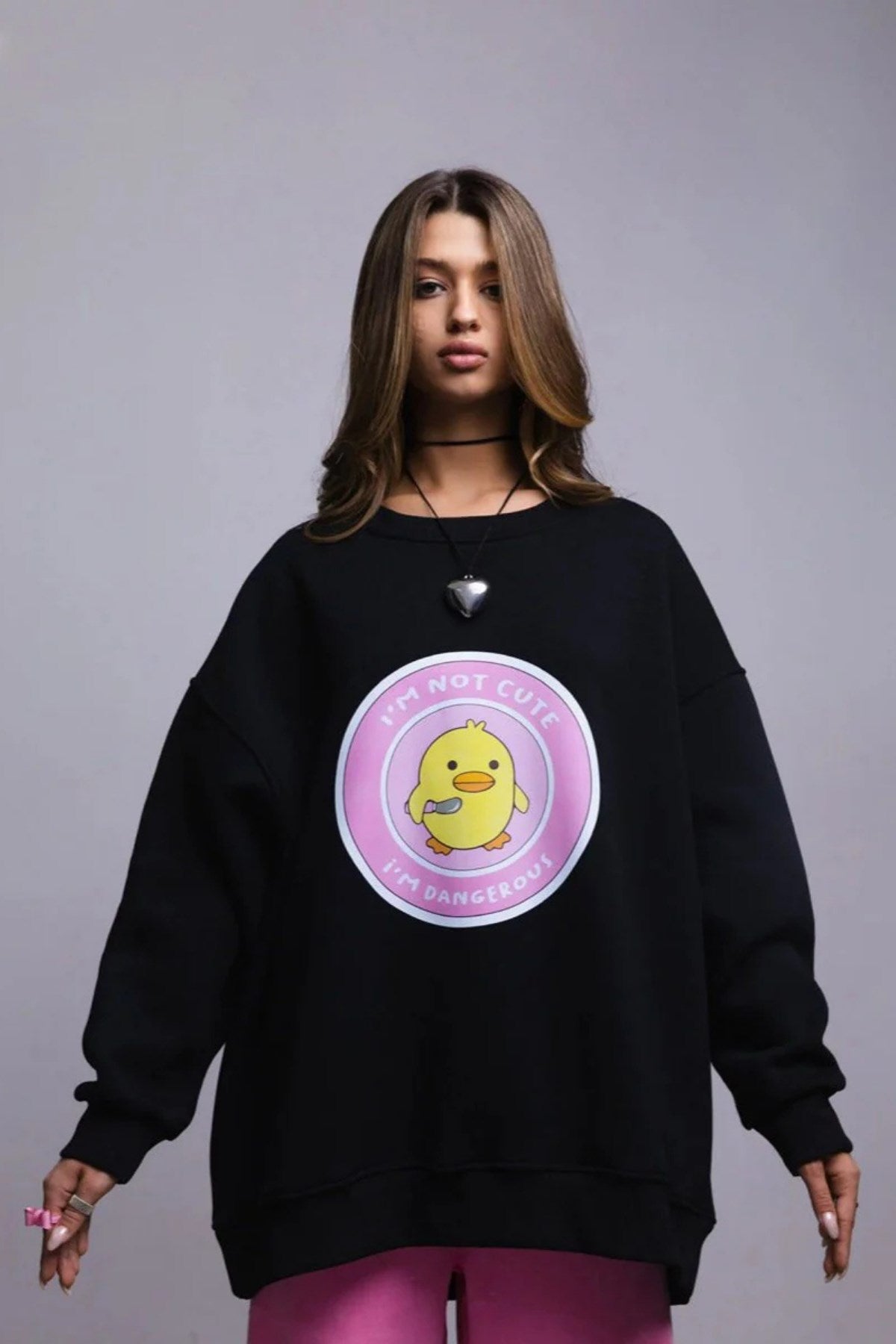 Kadın Oversize Sweatshirt Elbise Cute Ördek Baskılı Siyah – Bisiklet Yaka, 3 İplik Şardonlu Polar